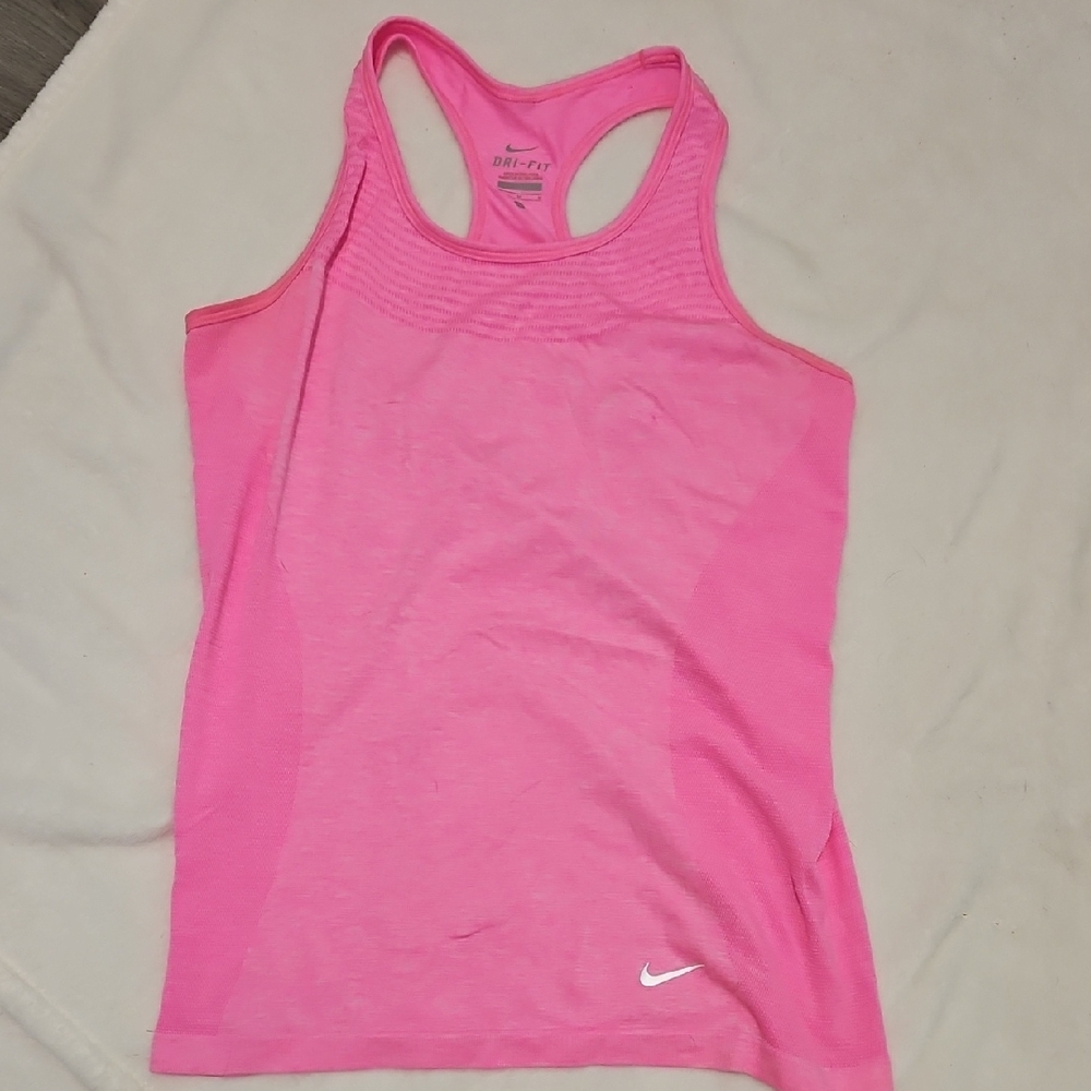 Nike Pink Fitted Sleeveless Tank Top